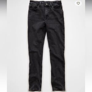 Strigid Mom Jeans American Eagle